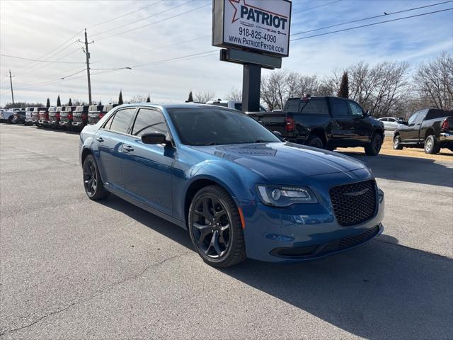 2023 Chrysler 300 Touring