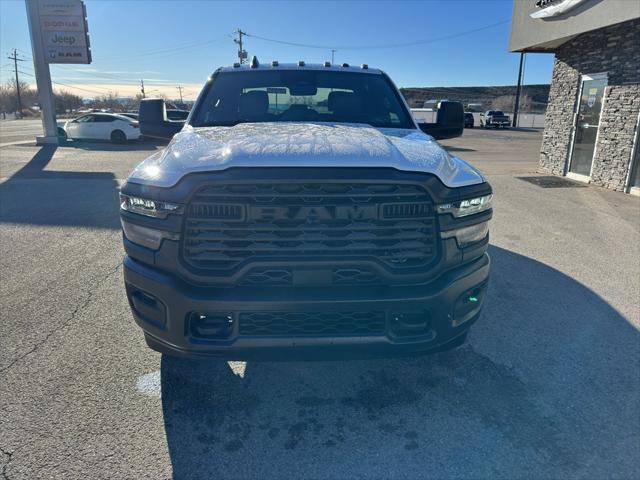 2026 RAM Ram 3500 RAM 3500 TRADESMAN CREW CAB 4X4 8 BOX