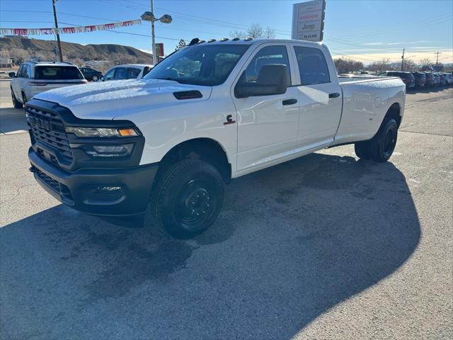 2026 RAM Ram 3500 RAM 3500 TRADESMAN CREW CAB 4X4 8 BOX