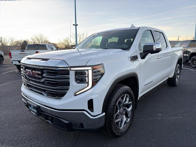 2022 GMC Sierra 1500 4WD Crew Cab Short Box SLT