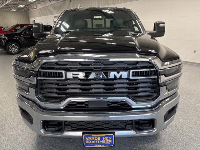 2026 RAM 2500 Tradesman Crew Cab 4x4 64 Box