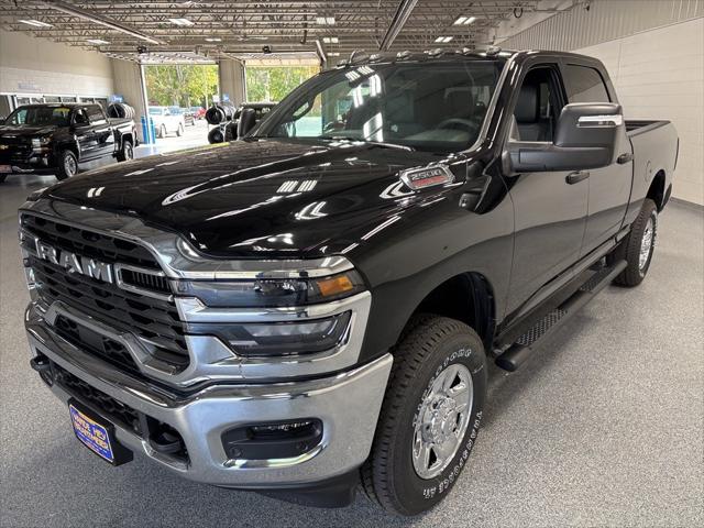 2026 RAM 2500 Tradesman Crew Cab 4x4 64 Box