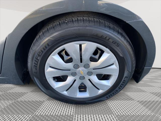 2013 Chevrolet Cruze LS Auto