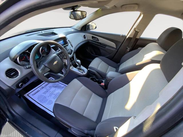 2013 Chevrolet Cruze LS Auto