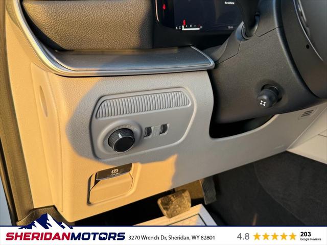 2026 Jeep Grand Wagoneer L 4x4