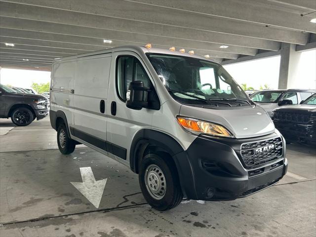 2025 Ram ProMaster 2500 Cargo Van Tradesman Low Roof 136" WB w/Pass Seat