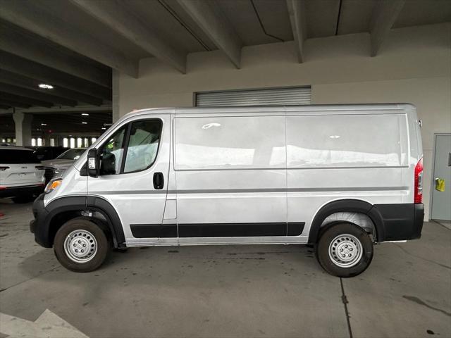 2025 Ram ProMaster 2500 Cargo Van Tradesman Low Roof 136" WB w/Pass Seat