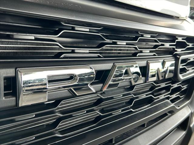 2025 Ram ProMaster 2500 Cargo Van Tradesman Low Roof 136" WB w/Pass Seat