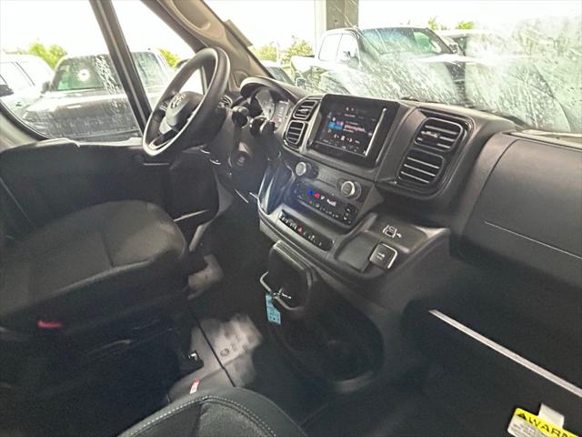 2025 Ram ProMaster 2500 Cargo Van Tradesman Low Roof 136" WB w/Pass Seat