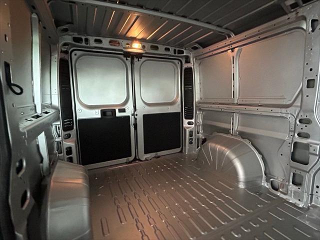 2025 Ram ProMaster 2500 Cargo Van Tradesman Low Roof 136" WB w/Pass Seat