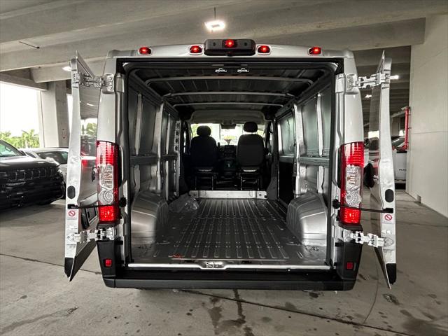 2025 Ram ProMaster 2500 Cargo Van Tradesman Low Roof 136" WB w/Pass Seat