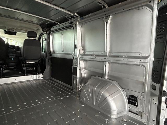 2025 Ram ProMaster 2500 Cargo Van Tradesman Low Roof 136" WB w/Pass Seat