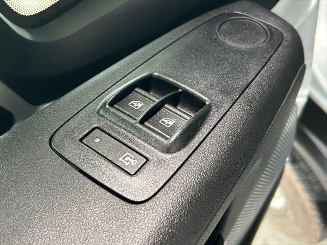 2025 Ram ProMaster 2500 Cargo Van Tradesman Low Roof 136" WB w/Pass Seat