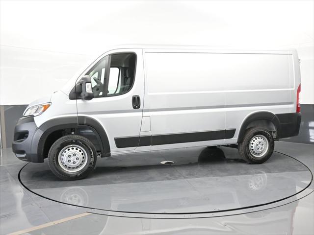 2025 Ram ProMaster 2500 Cargo Van Tradesman Low Roof 136" WB w/Pass Seat