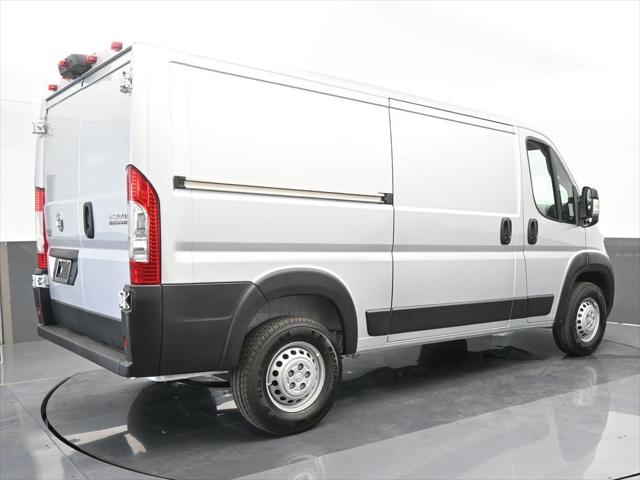 2025 Ram ProMaster 2500 Cargo Van Tradesman Low Roof 136" WB w/Pass Seat