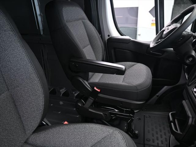 2025 Ram ProMaster 2500 Cargo Van Tradesman Low Roof 136" WB w/Pass Seat
