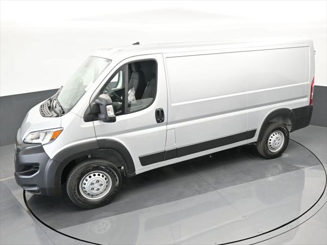 2025 Ram ProMaster 2500 Cargo Van Tradesman Low Roof 136" WB w/Pass Seat