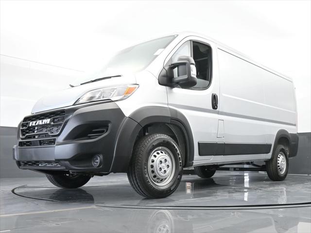 2025 Ram ProMaster 2500 Cargo Van Tradesman Low Roof 136" WB w/Pass Seat