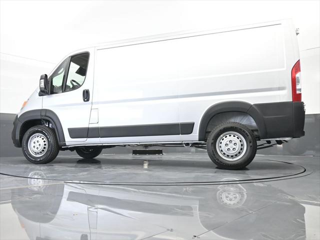 2025 Ram ProMaster 2500 Cargo Van Tradesman Low Roof 136" WB w/Pass Seat