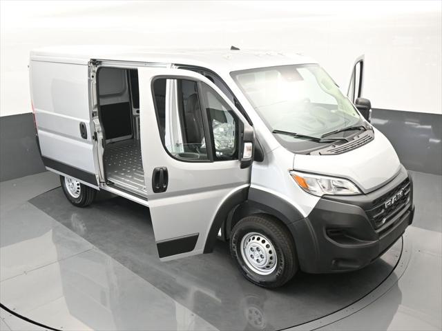2025 Ram ProMaster 2500 Cargo Van Tradesman Low Roof 136" WB w/Pass Seat