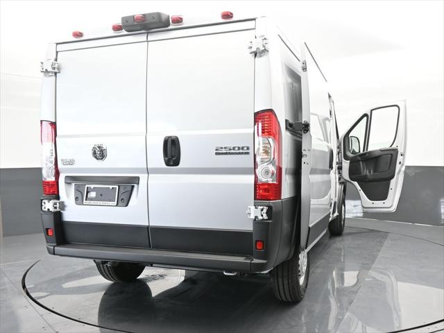 2025 Ram ProMaster 2500 Cargo Van Tradesman Low Roof 136" WB w/Pass Seat