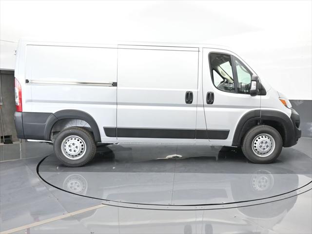 2025 Ram ProMaster Cargo Van Tradesman Low Roof 136" WB w/Pass Seat