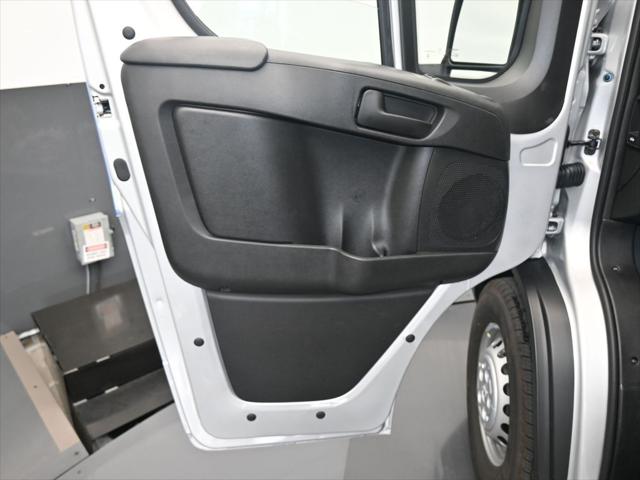 2025 Ram ProMaster Cargo Van Tradesman Low Roof 136" WB w/Pass Seat