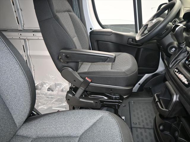2025 Ram ProMaster Cargo Van Tradesman Low Roof 136" WB w/Pass Seat