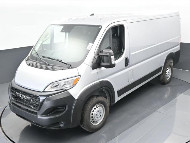 2025 Ram ProMaster Cargo Van Tradesman Low Roof 136" WB w/Pass Seat