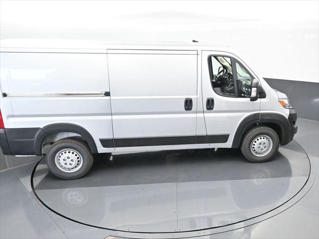 2025 Ram ProMaster Cargo Van Tradesman Low Roof 136" WB w/Pass Seat