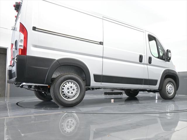 2025 Ram ProMaster Cargo Van Tradesman Low Roof 136" WB w/Pass Seat