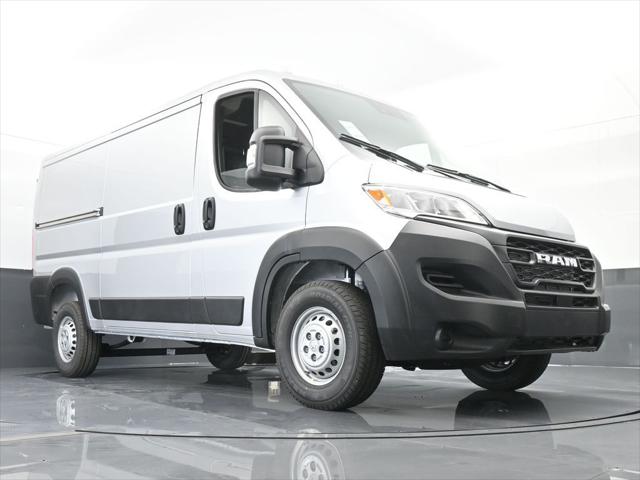 2025 Ram ProMaster Cargo Van Tradesman Low Roof 136" WB w/Pass Seat