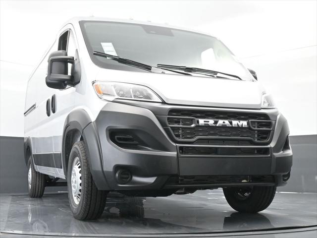 2025 Ram ProMaster Cargo Van Tradesman Low Roof 136" WB w/Pass Seat