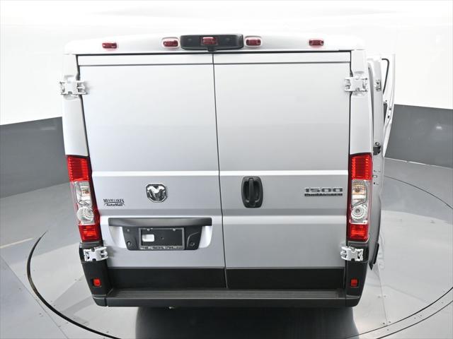2025 Ram ProMaster Cargo Van Tradesman Low Roof 136" WB w/Pass Seat