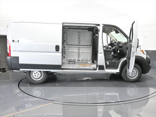 2025 Ram ProMaster Cargo Van Tradesman Low Roof 136" WB w/Pass Seat