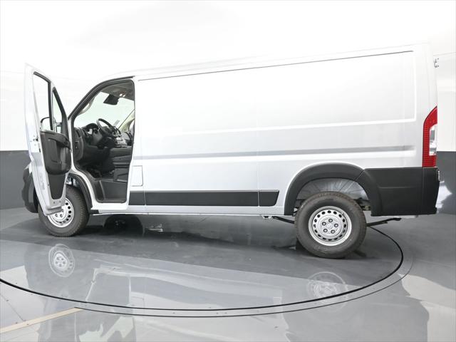 2025 Ram ProMaster Cargo Van Tradesman Low Roof 136" WB w/Pass Seat