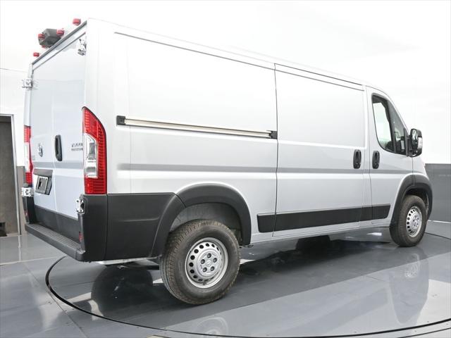 2025 Ram ProMaster Cargo Van Tradesman Low Roof 136" WB w/Pass Seat