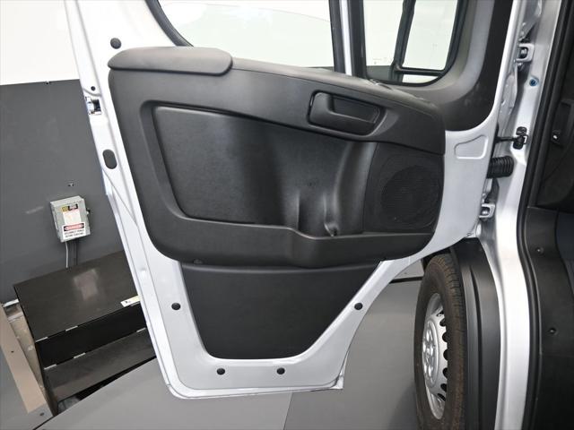 2025 Ram ProMaster Cargo Van Tradesman Low Roof 136" WB w/Pass Seat