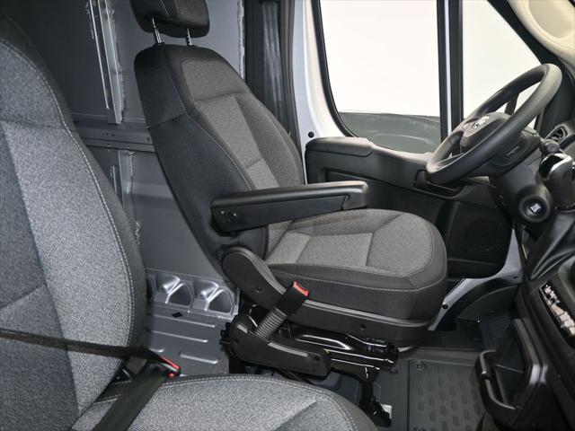 2025 Ram ProMaster Cargo Van Tradesman Low Roof 136" WB w/Pass Seat
