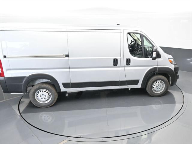 2025 Ram ProMaster Cargo Van Tradesman Low Roof 136" WB w/Pass Seat