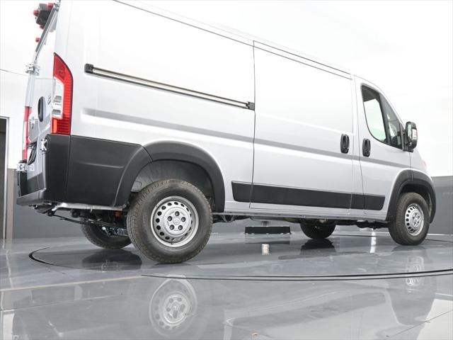 2025 Ram ProMaster Cargo Van Tradesman Low Roof 136" WB w/Pass Seat