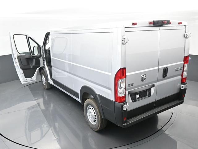 2025 Ram ProMaster Cargo Van Tradesman Low Roof 136" WB w/Pass Seat