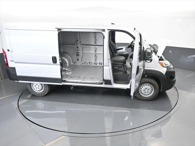 2025 Ram ProMaster Cargo Van Tradesman Low Roof 136" WB w/Pass Seat