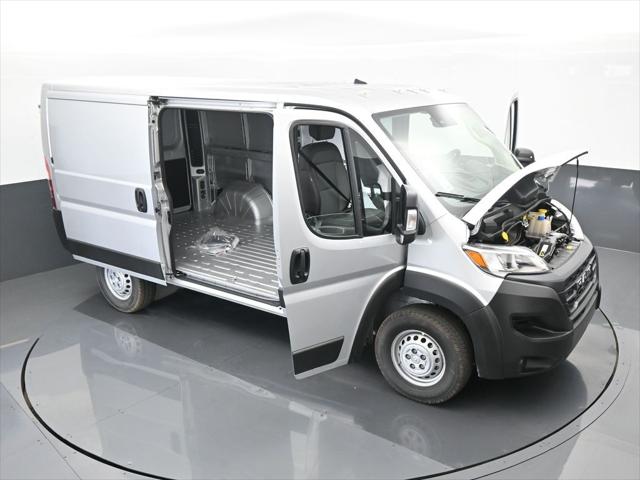 2025 Ram ProMaster Cargo Van Tradesman Low Roof 136" WB w/Pass Seat