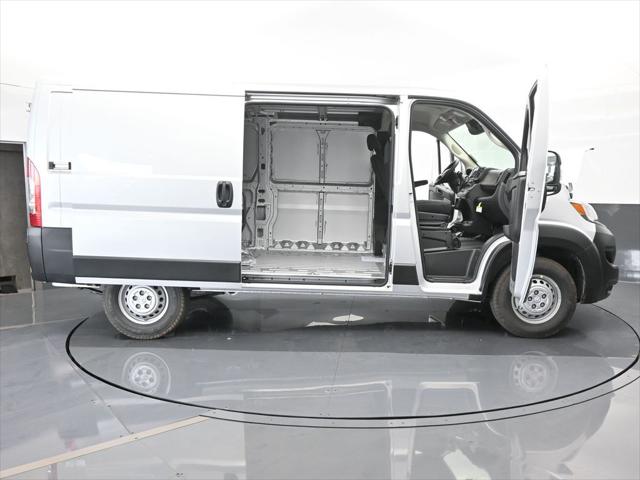 2025 Ram ProMaster Cargo Van Tradesman Low Roof 136" WB w/Pass Seat