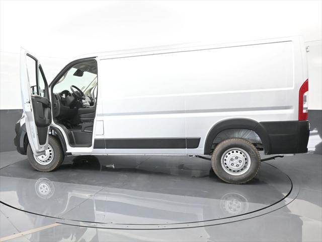2025 Ram ProMaster Cargo Van Tradesman Low Roof 136" WB w/Pass Seat