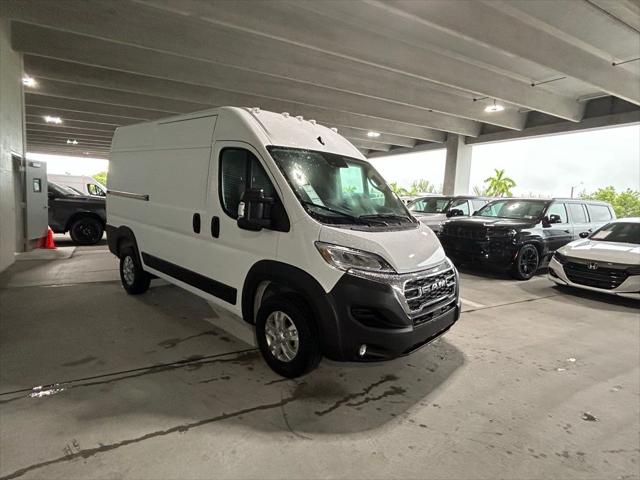 2025 Ram ProMaster Cargo Van SLT High Roof 136" WB