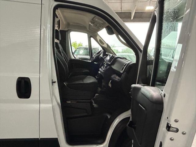 2025 Ram ProMaster Cargo Van SLT High Roof 136" WB
