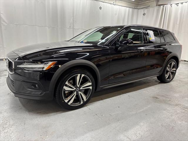 2025 Volvo V60 Cross Country B5 Plus for sale in Harrisburg, PA