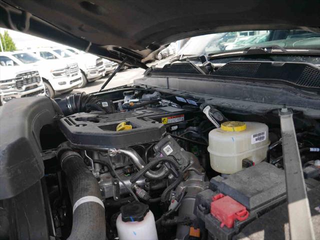 2025 Ram 3500 Limited Crew Cab 4x4 8 Box